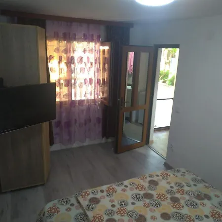 Casa Elena ゲストハウス ドウア・マ