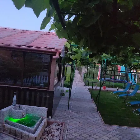 ゲストハウス Casa Elena ドウア・マ