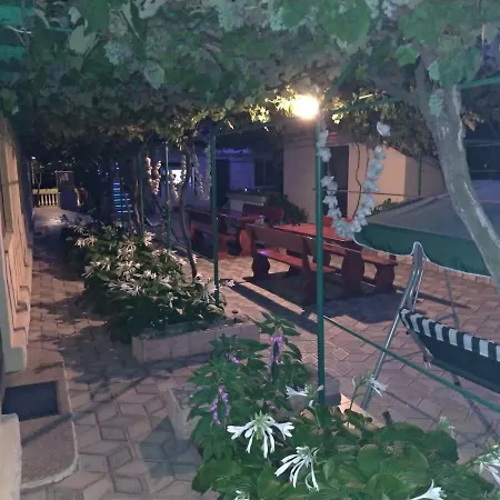 Casa Elena Două Mai