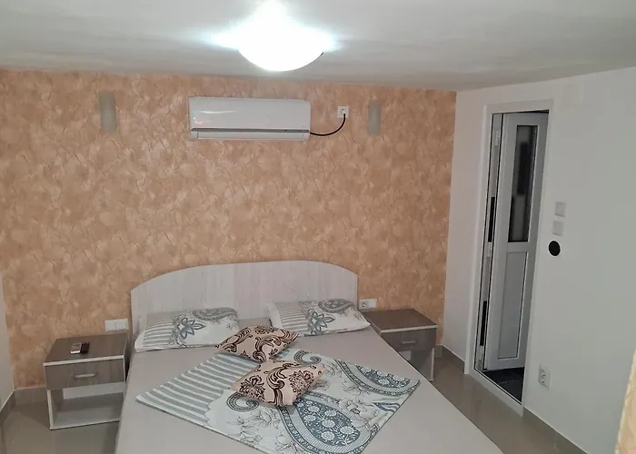 Casa Elena Gasthuis 4*